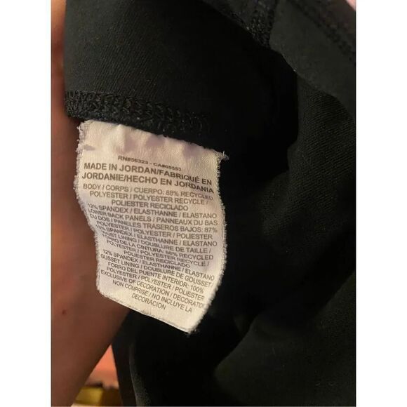 Nike Dri Fit Capri Leggings - Picture 4 of 4